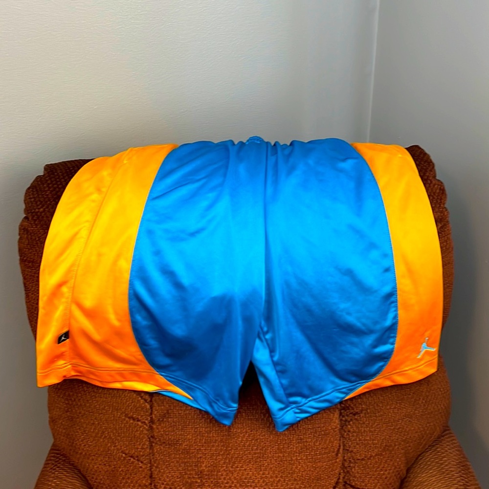 Men’s Jordan basketball shorts. With pockets!